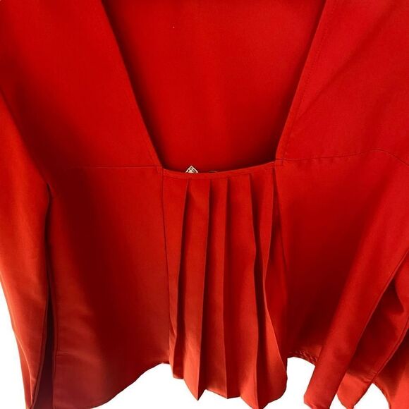 EUC Unique21 Red Top with Pleased Drop Back - Picture 5 of 8